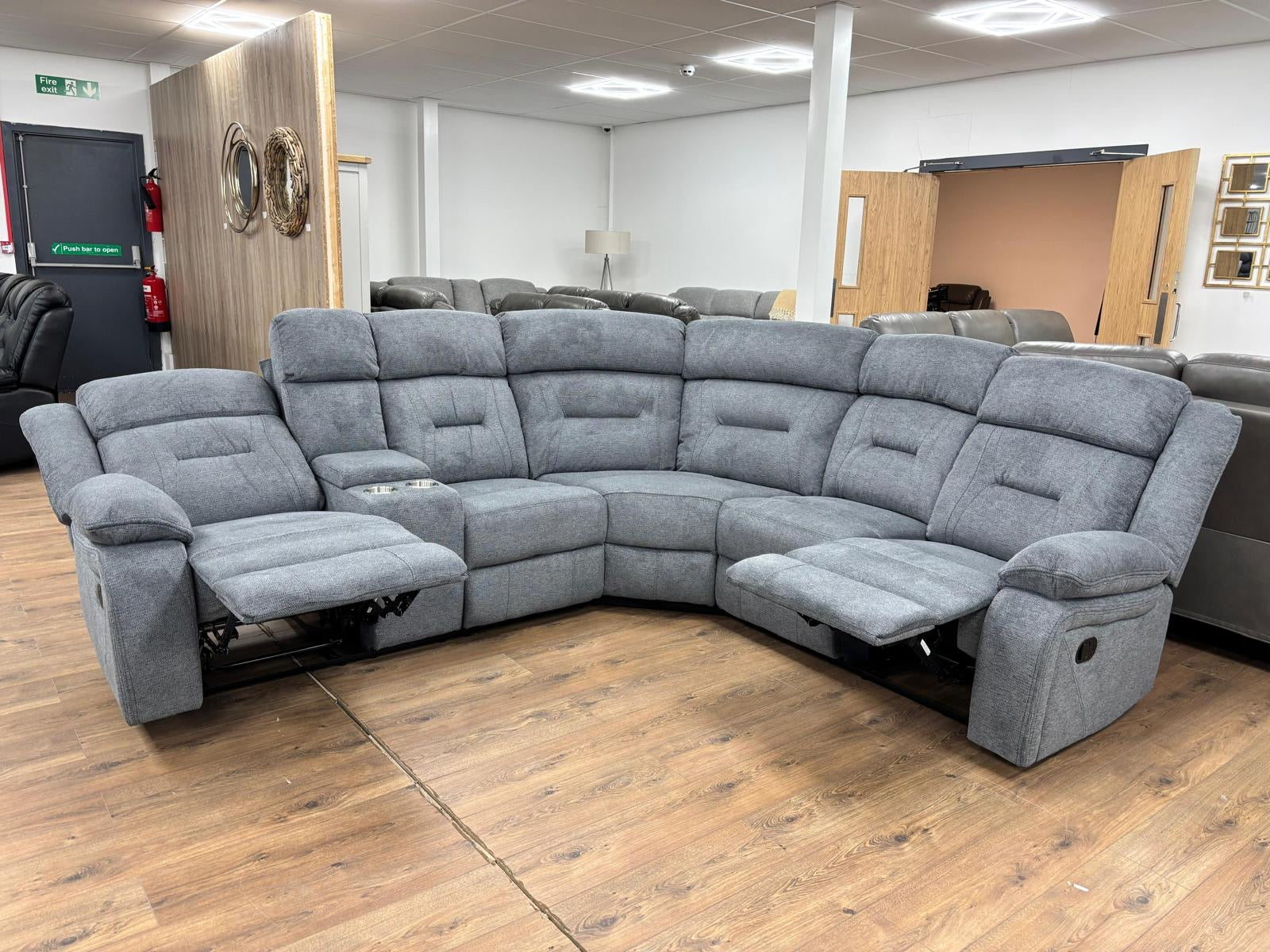 Novie Recliner Sofa Large Corner